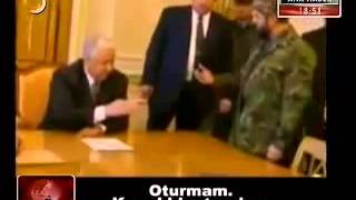 Şehit Çeçen Komutan Selimhan Yandarbiyevden Boris Yeltsine Bürokrasi Dersi
