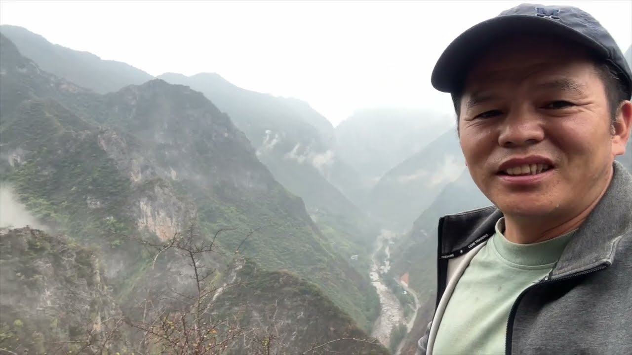 驚險的三峽原鄉大峽谷，四面懸崖峭壁。晚上露營大峽谷