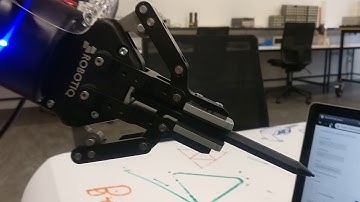 The Lying Robot || ViralHog