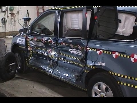 2006 Kia Sedona | Side Crash Test Documentation | CrashNet1