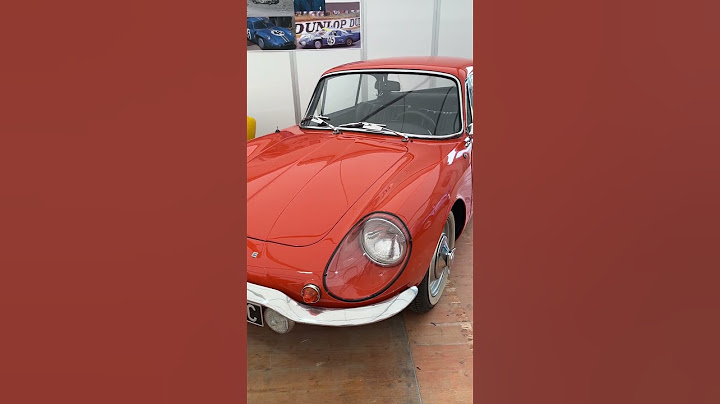 Alpine A110 GT4 (1963) : La Berlinette Familiale et Polyvalente ! 💙🇫🇷  #conseilsauto #autoclassiche