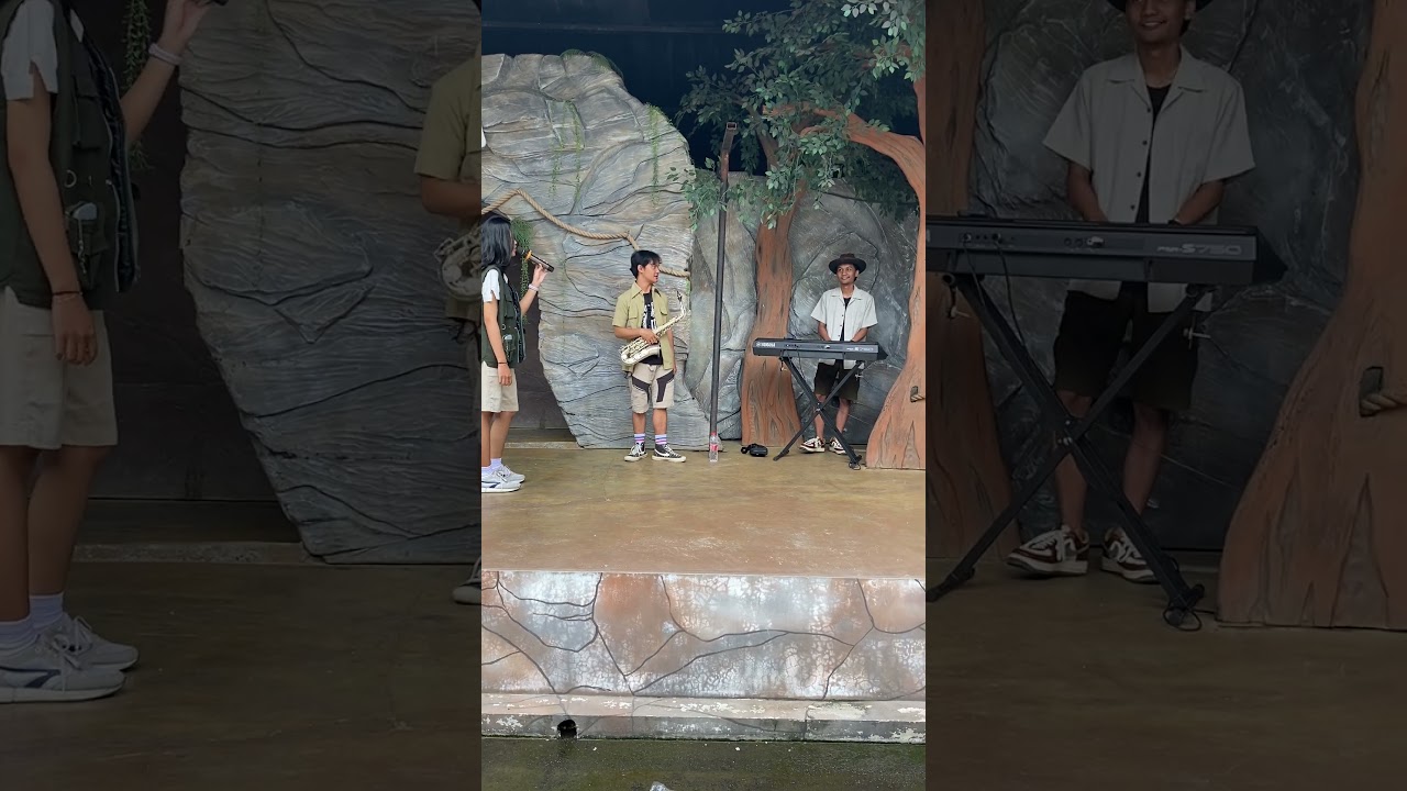 Aksaradjiwa live music di suraloka zoo bersama pocari sweat