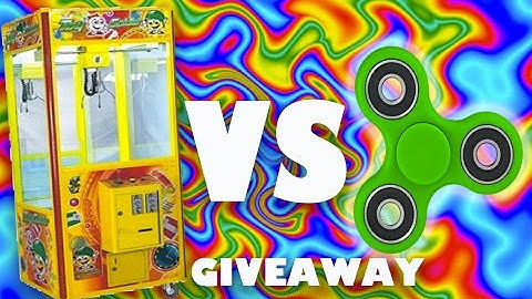 Fidget Spinner V.S Claw Machine + Fidget Spinner GIVEAWAY