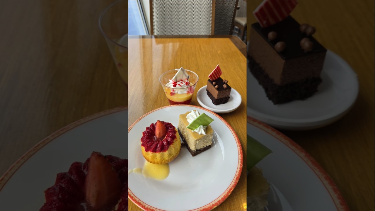 ⁣Dessert buffet - Harmony of the Seas