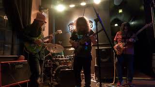 137Live at Hangar 18