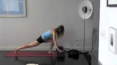 10 Minute Morning Yoga to De-Stress With Julie Wil...