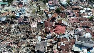 Death toll from Indonesia earthquake, tsunami rises to 1400
