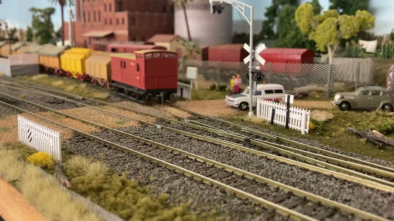 N453 on a grainy. DCC Sound.
