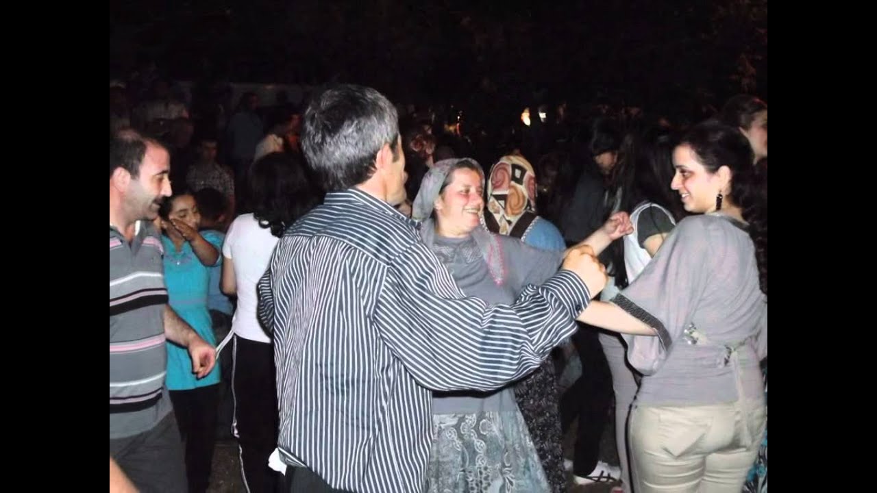 Dusunun düğünü.wmv