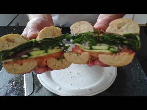 Recipe - veggie bagel sandwich
