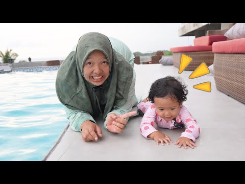 ARACELLI BERMAIN AIR DI KOLAM RENANG BARENG KAKAK KEYSHA SHEENA - Kids Playing In The Swimming Pool