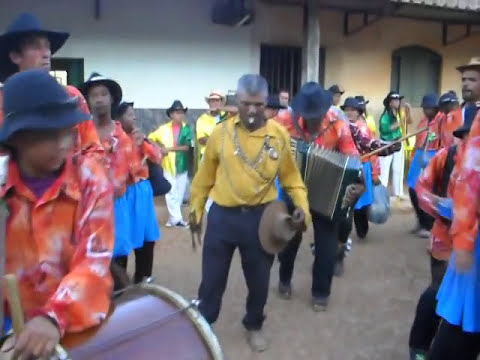 Terno Moçambique de N. Sra. do Rosário de Itapecerica - MG (Capitão Antônio Pretinho)