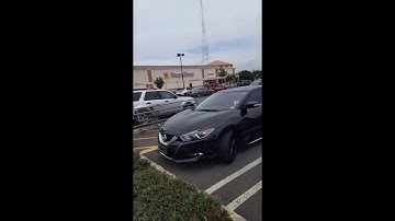 GOT KICKED OUT OF STOP AND SHOP!!!!!!!!!