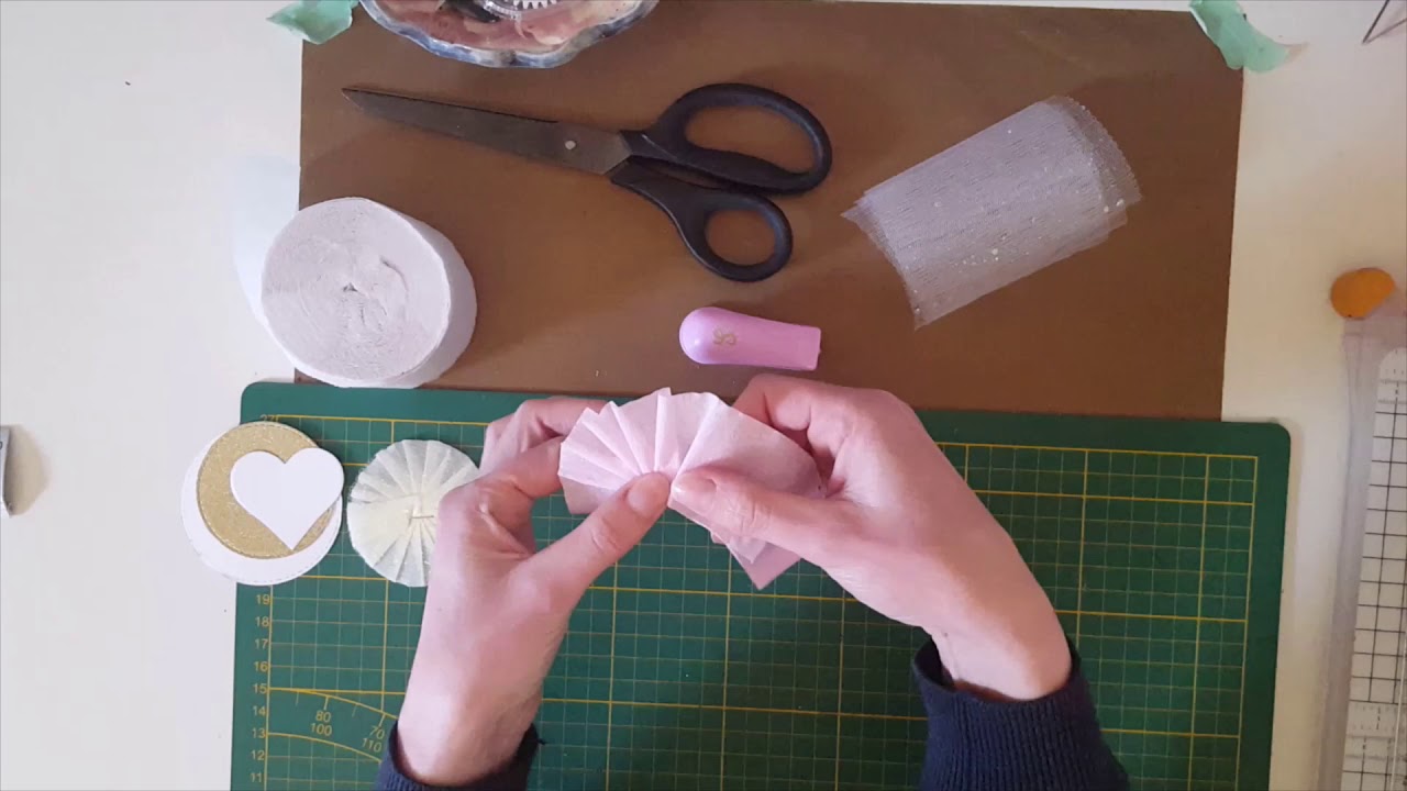 Tuto rosette avec agrafeuse - YouTube