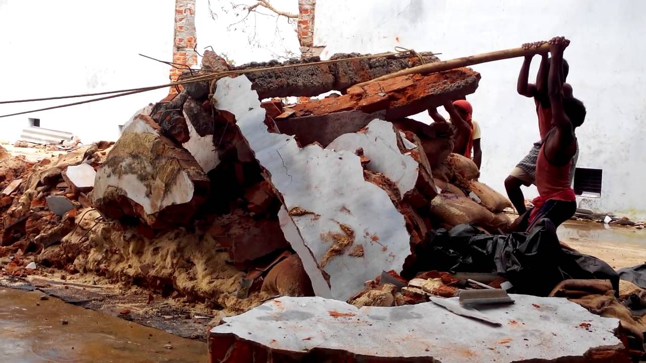 Godown No 3: Clearing of Debris