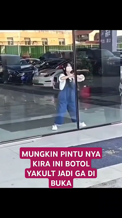 MUNGKIN PINTU NYA KIRA INI BOTOL YAKULT JADI GA DI BUKA