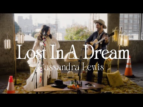 Cassandra Lewis - Lost In A Dream (Live From The Parking Garage)