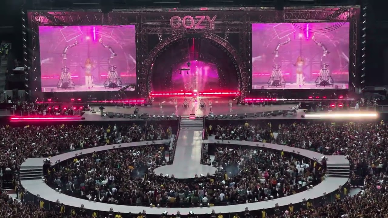 Beyonce Renaissance Tour Act 2 - I’m That Girl, Cozy, Alien Superstar - London 29th May 2023