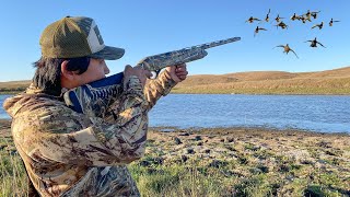 INSANE Cattle Pond Duck Hunt! (6-MAN LIMIT)