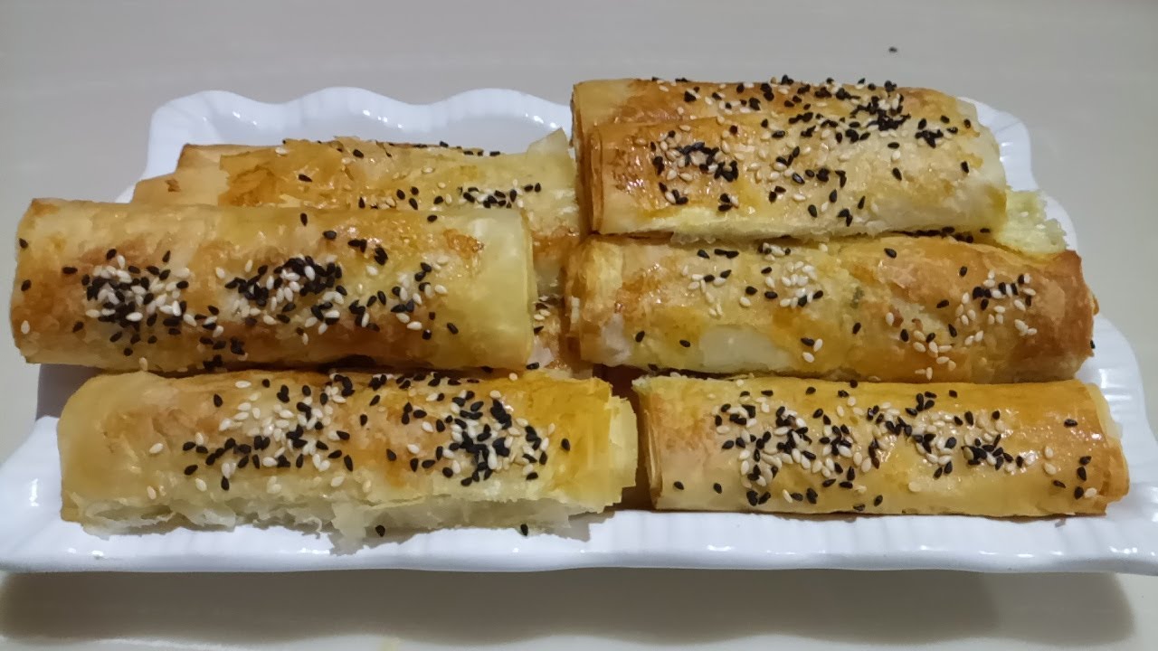 Baklavalık Yufkadan Çok Kolay Peynirli Çıtır Börek Tarifi
