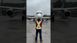 From Earth To Ramp | MUST SEE
Had to hit the little dance at the end 🕺
#Nolinor #NolinorAviation #Aviation #B737200 #EarthZoomOut #Trend #Avgeek #Boeing #Aircraft #Airplane #RampAgent #RampLife #Shorts #AviationShorts #YouTubeShorts From Earth To Ramp | MUST SEE