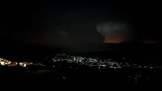 Fenomena Alam Awan Merah di Langit Malang