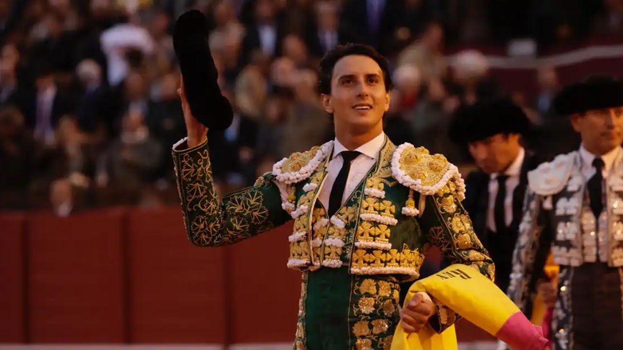 SEVILLA 2024 - Dom de Resurrección | Final del festejo, se retiran los toreros de la Real Maestranza
