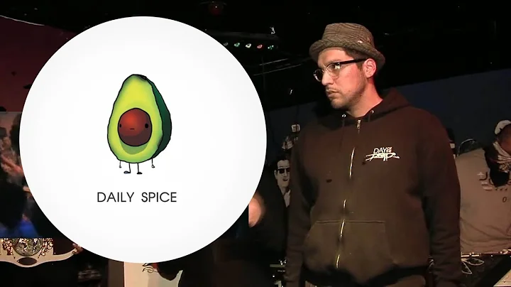 DAILYSPICE - COCKAMAMIE JAMIE PEED HIMSELF ON STAGE