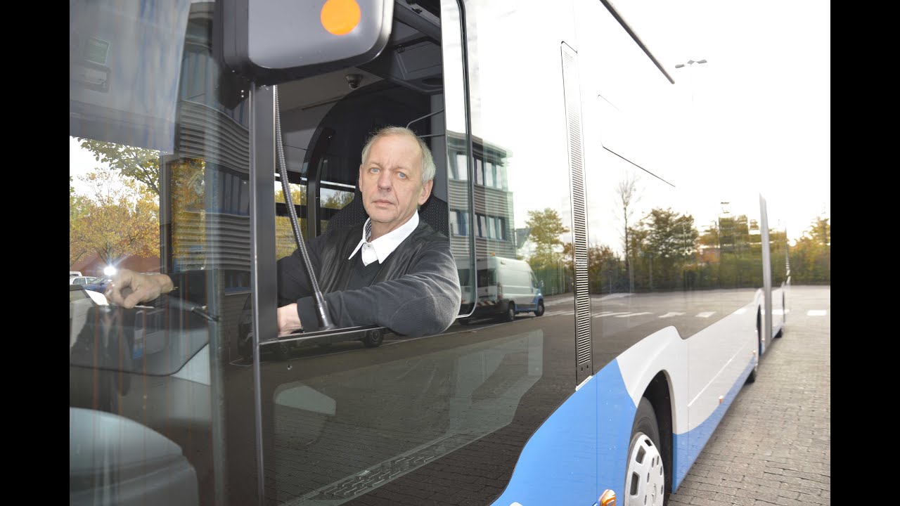 Testfahrt mit dem neuen Stadtwerke Gelenkbus