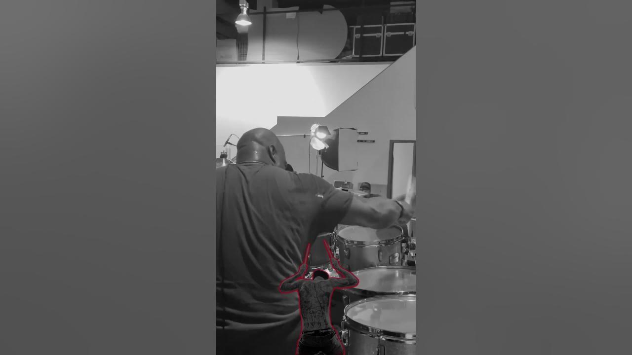 Rhythm Revival: Calvin Rodgers and Fred Hammond Unleash Soulful Sounds in Rehearsal! #shorts