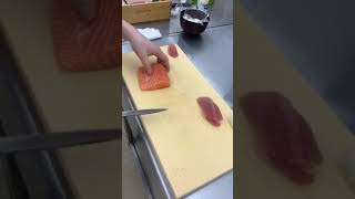 すしネタの切り方 すしざんまい寿司教室