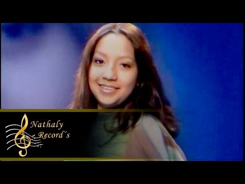 Nathaly Silvana - Debo ser una idiota ( Video Oficial )