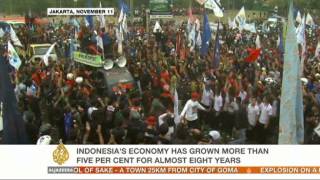 Indonesian workers demand higher wages
