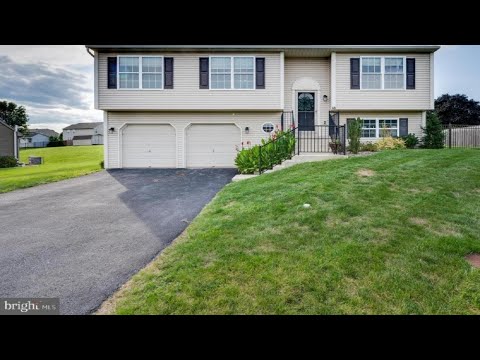 48 NANTUCKET DRIVE, Reading, PA home video tour