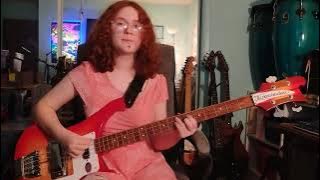 Last Train to London/Electric Light Orchestra bass play along by Cara