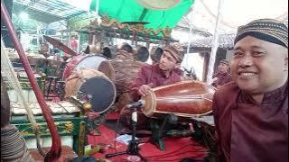 Kibar ladrang Wahyu sm