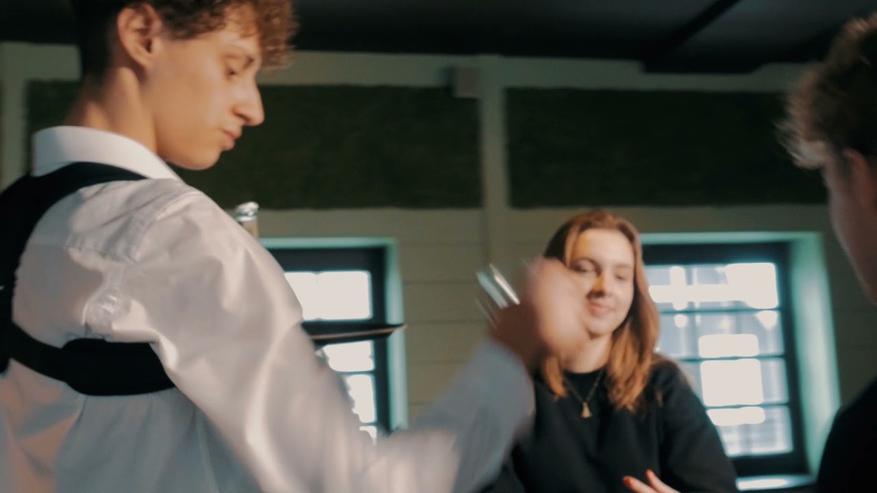 Backbraces.nl | commercial video - Postuur corrector - Direct resultaat - Tegen Rug en nek klachten