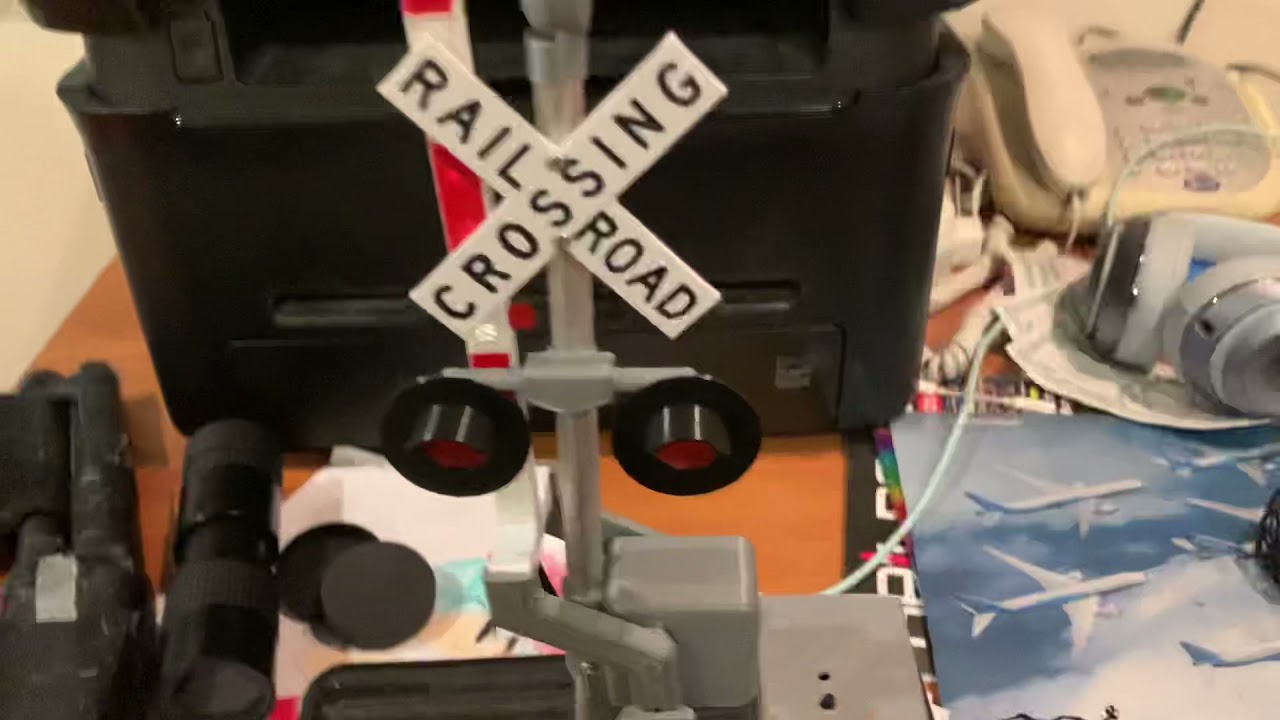 G scale railroad crossing from YouTube
