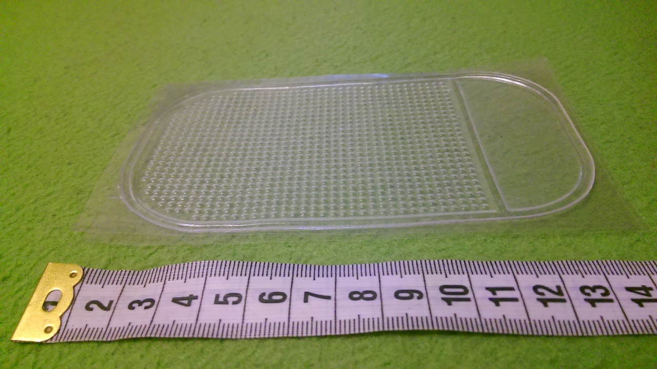 Антискользящая поверхность на приборную панель автомобиля - YouTube