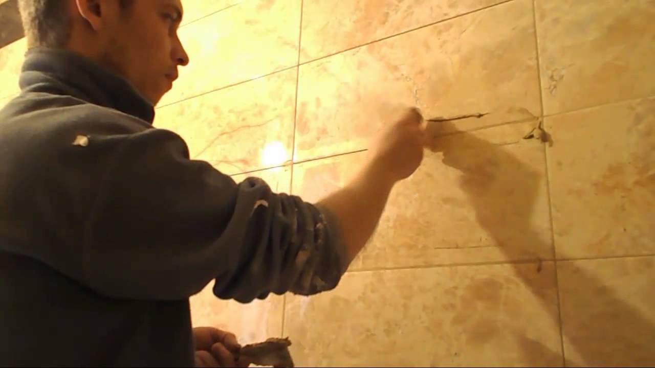 Затирка швов керамической плитки своими руками видео - YouTube