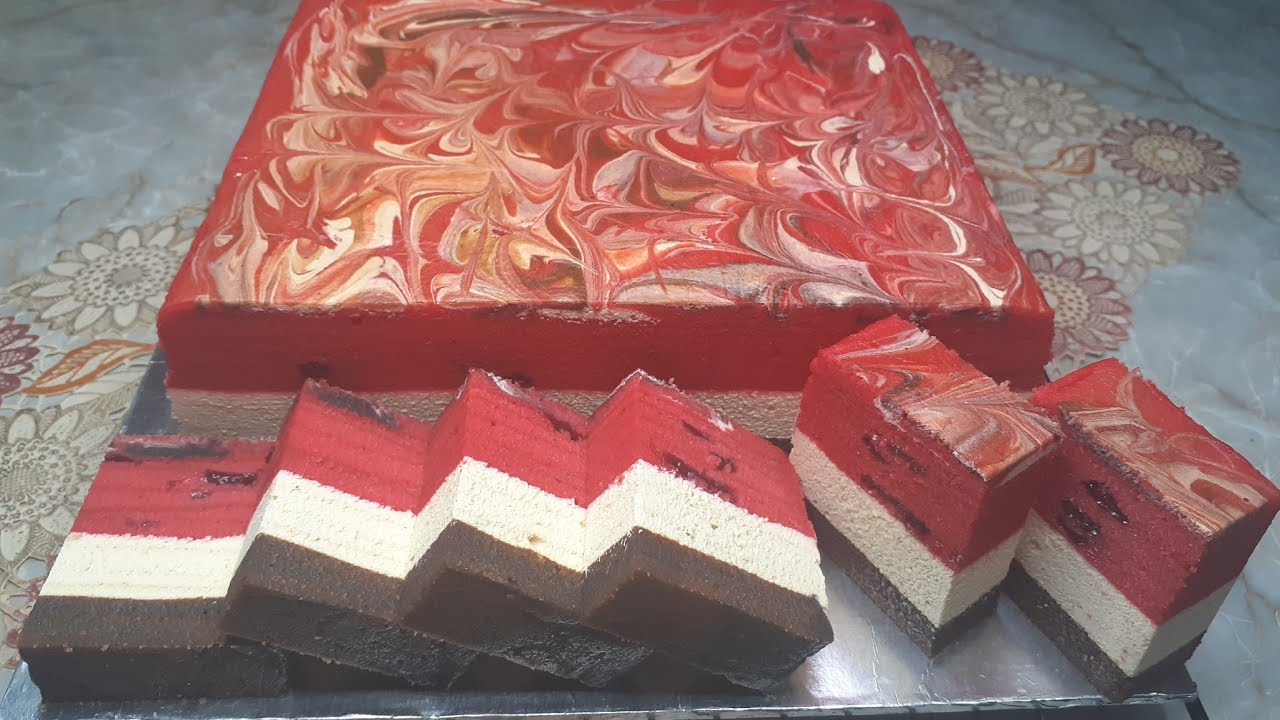 kek lapis neopolitan//strawberry,nutella,cheese