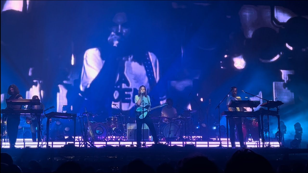 Tame Impala - Mind Mischief (Toronto 2022) - YouTube