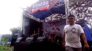 Langit Band Mengejarmu Live @ Dé Patros Café Batam