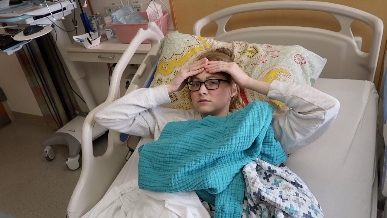 🏥 TRYING TO NOT THROW UP | HOSPITAL DAY 3 🏥 (4.7.18)