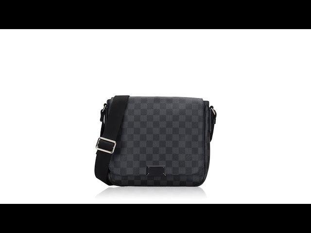 Louis Vuitton Men Damier Graphite District PM 