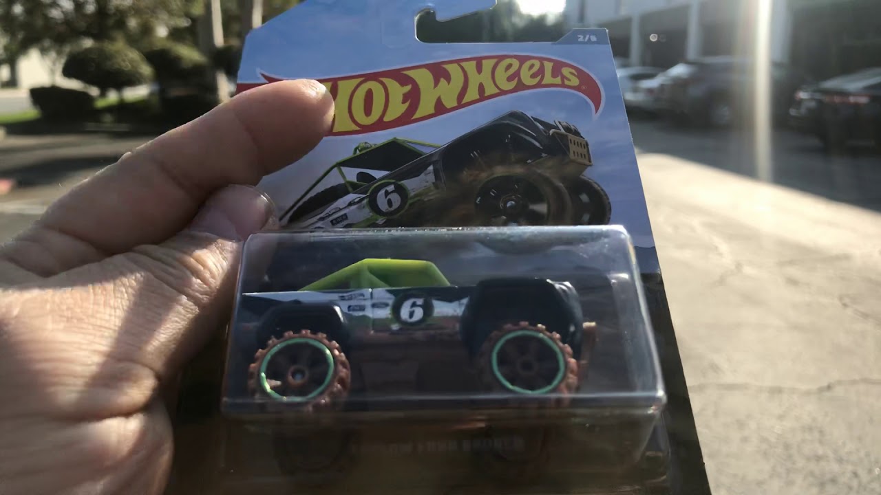 Playdays Collectibles visits M&J Toys Inc.  1.22.2020