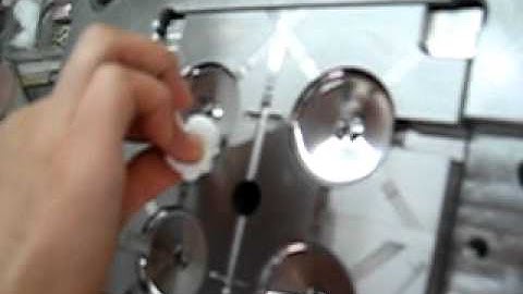 injection mold mirror polishing lens.AVI