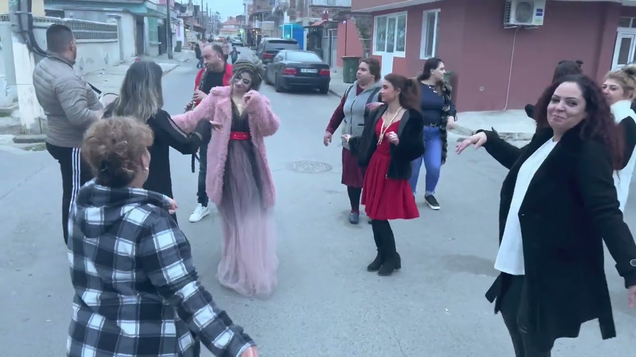 Alma günü pomorie Osman-Nazlı