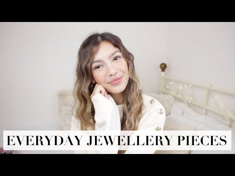 My Everyday Jewellery Pieces | Daisy Jewellery, Pandora & Estella Bartlett