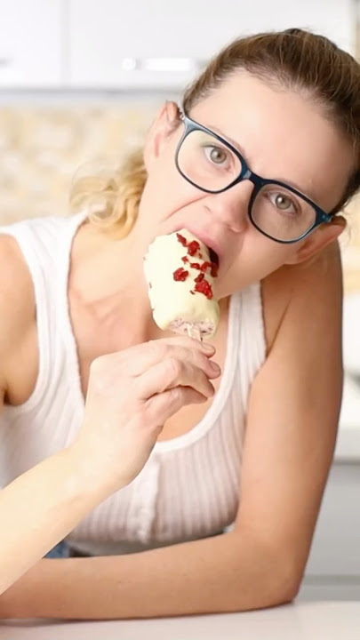 Red Velvet Ice Cream Pops